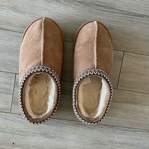 Ugg Tasman Slippers